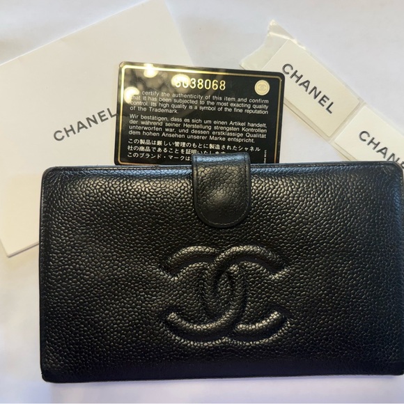 CHANEL Handbags - Chanel Black Caviar Leather Wallet